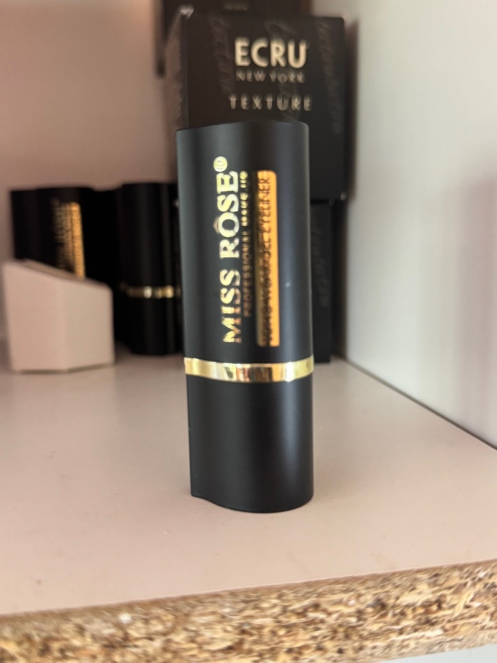 LISTIING 11 SKIN CARE - Picture 3 of 5